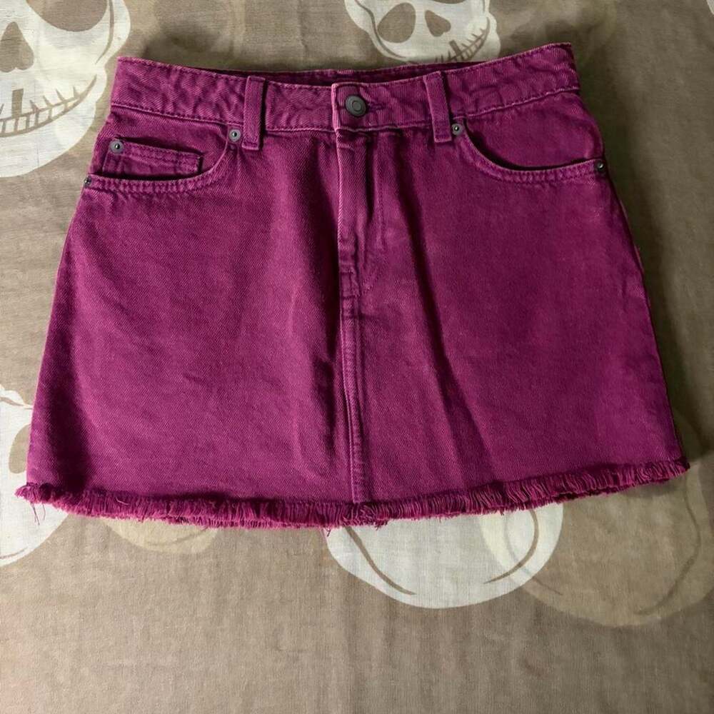 Hm magenta plum denim